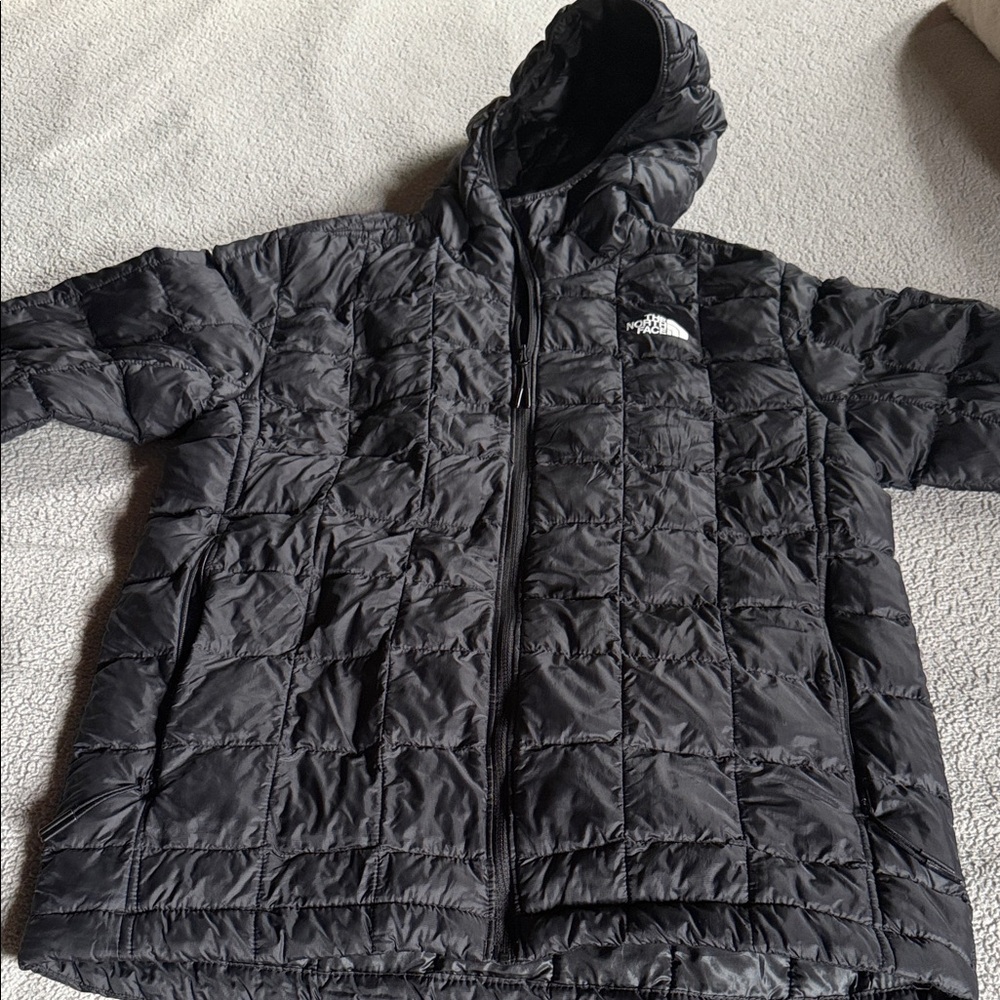 The North Face Black ThermoBall Eco Men's Jacket - Logo Tag - Picture 3 of 5